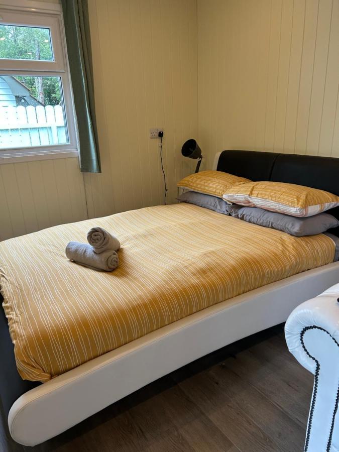 1Lochness Glam Lodges Inverness Exteriér fotografie