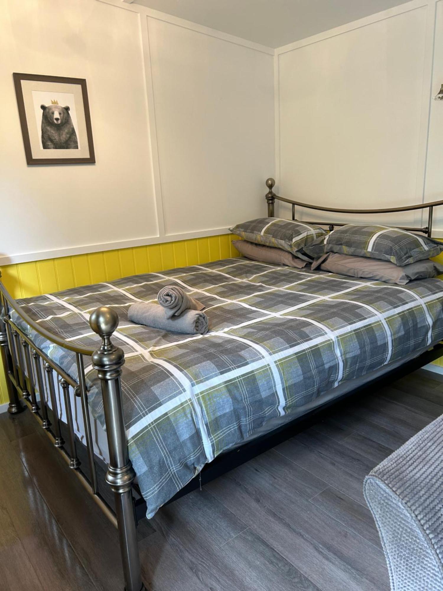 1Lochness Glam Lodges Inverness Exteriér fotografie