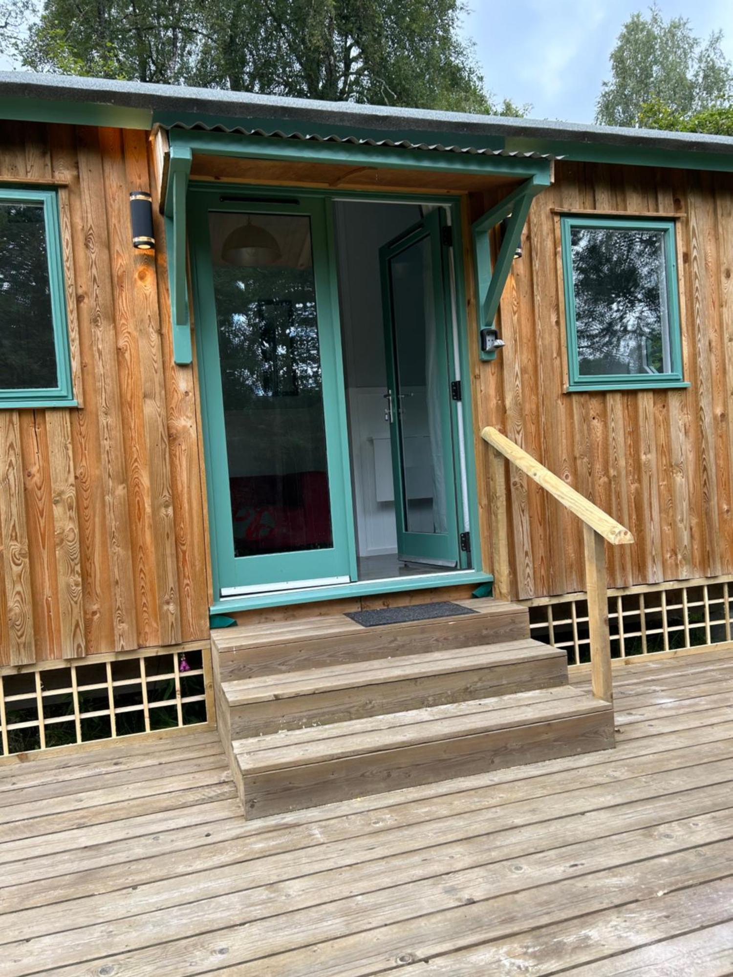 1Lochness Glam Lodges Inverness Exteriér fotografie