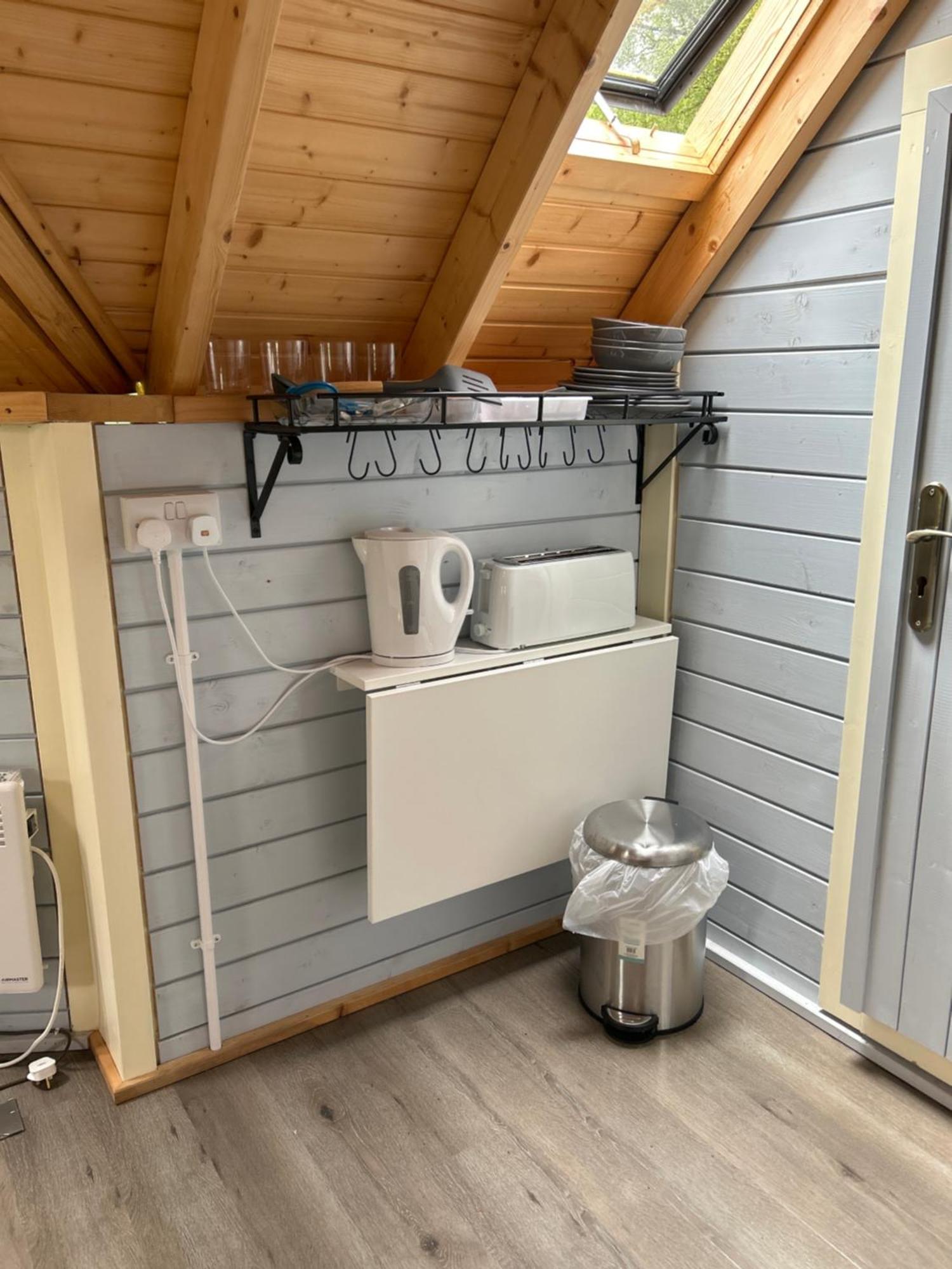 1Lochness Glam Lodges Inverness Exteriér fotografie
