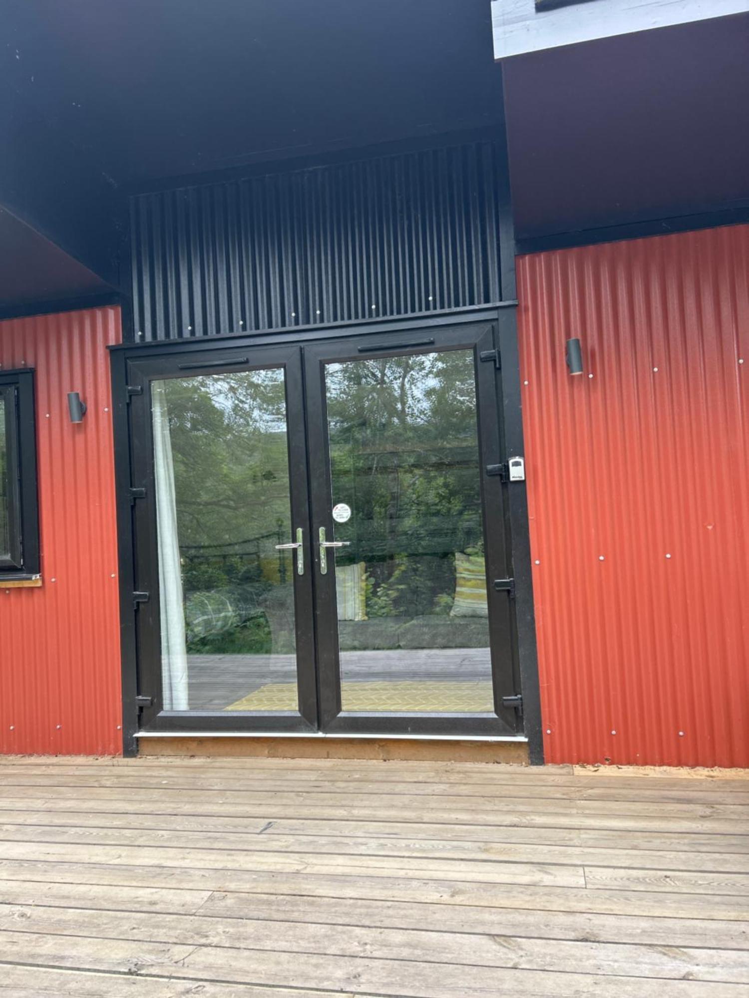 1Lochness Glam Lodges Inverness Exteriér fotografie